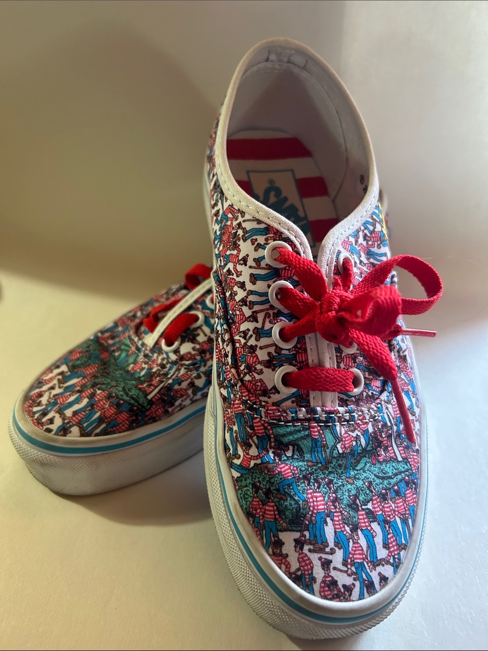 Vans Where waldos Canvas Sneakers - Classic Low-Top